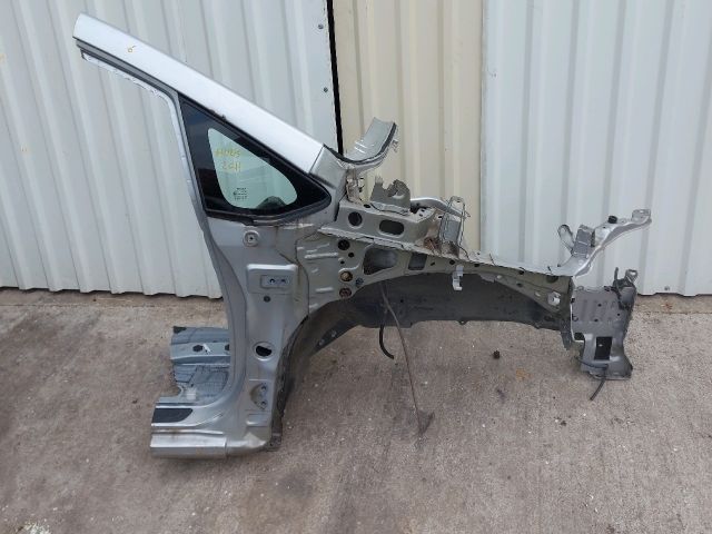 bontott TOYOTA AURIS Jobb első Negyed Karosszéria Csomag