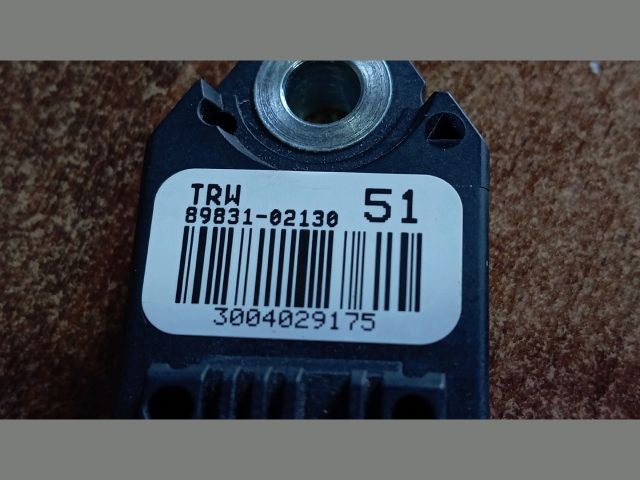 bontott TOYOTA AURIS Jobb első Oldal Ütközés Érzékelő