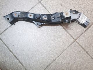 bontott TOYOTA AURIS Jobb Fényszóró Tartó