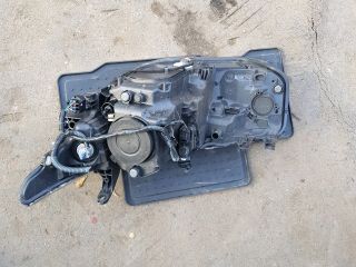 bontott TOYOTA AURIS Jobb Fényszóró