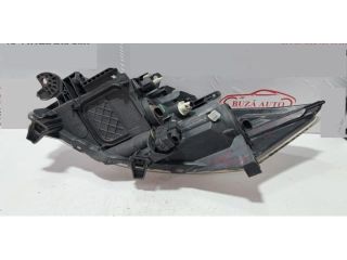 bontott TOYOTA AURIS Jobb Fényszóró