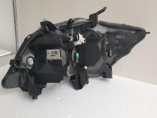 bontott TOYOTA AURIS Jobb Fényszóró