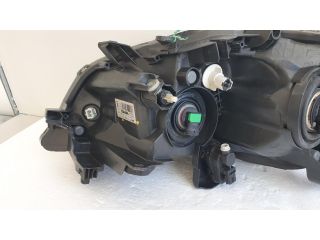 bontott TOYOTA AURIS Jobb Fényszóró