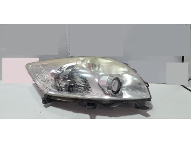 bontott TOYOTA AURIS Jobb Fényszóró