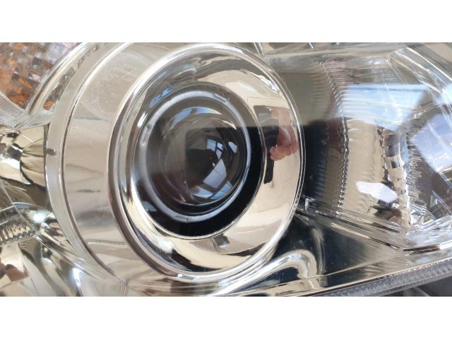 bontott TOYOTA AURIS Jobb Fényszóró