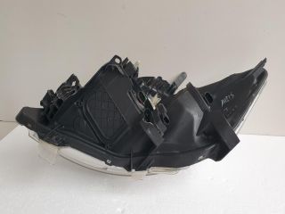 bontott TOYOTA AURIS Jobb Fényszóró