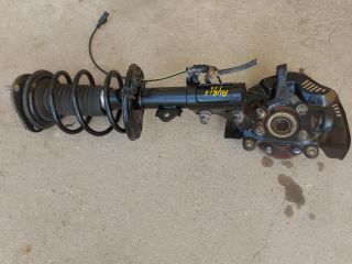 bontott TOYOTA AURIS Jobb Gólyaláb Csonkállvánnyal