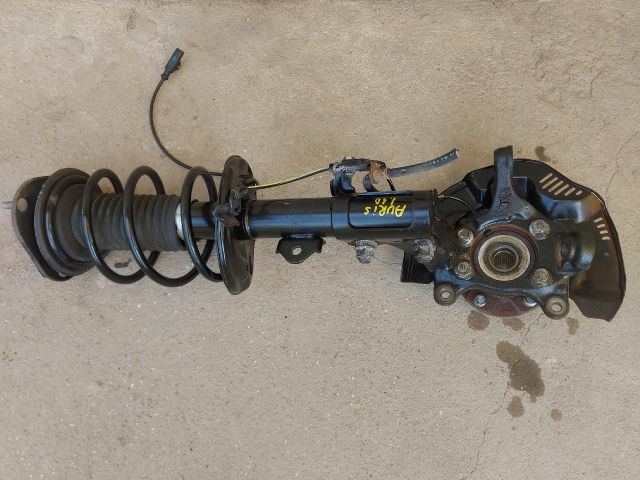 bontott TOYOTA AURIS Jobb Gólyaláb Csonkállvánnyal