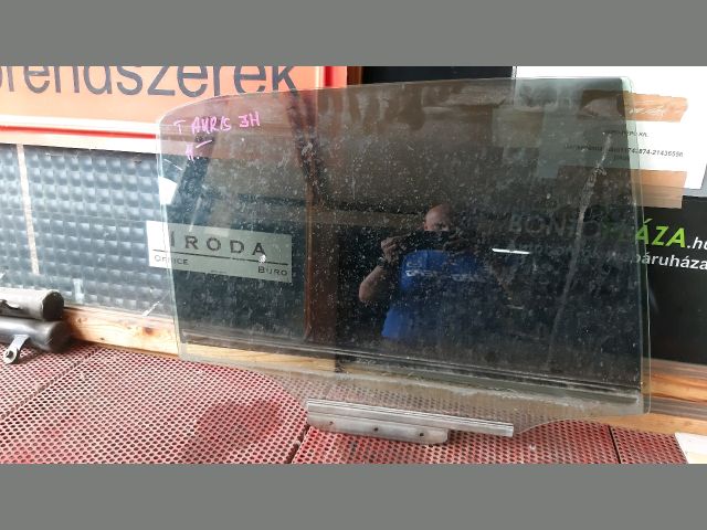 bontott TOYOTA AURIS Jobb hátsó Ablak