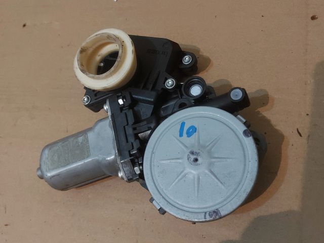 bontott TOYOTA AURIS Jobb hátsó Ablakemelő Motor