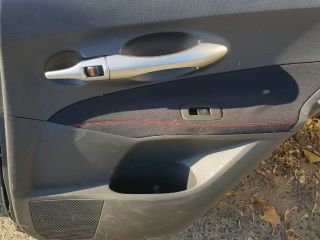 bontott TOYOTA AURIS Jobb hátsó Ajtó (Részeivel)