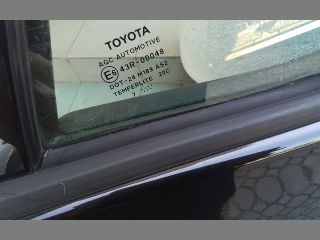 bontott TOYOTA AURIS Jobb hátsó Ajtó (Részeivel)