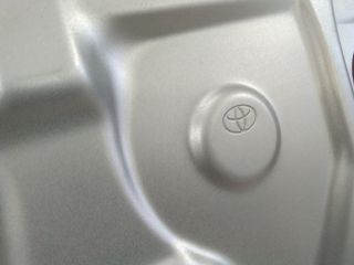 bontott TOYOTA AURIS Jobb hátsó Ajtó (Üres lemez)