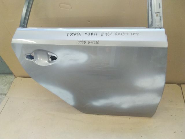 bontott TOYOTA AURIS Jobb hátsó Ajtó (Üres lemez)