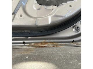 bontott TOYOTA AURIS Jobb hátsó Ajtó (Üres lemez)