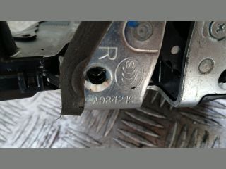 bontott TOYOTA AURIS Jobb hátsó Ajtózár