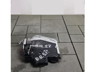 bontott TOYOTA AURIS Jobb hátsó Ajtózár