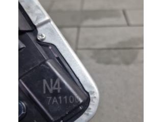 bontott TOYOTA AURIS Jobb hátsó Ajtózár