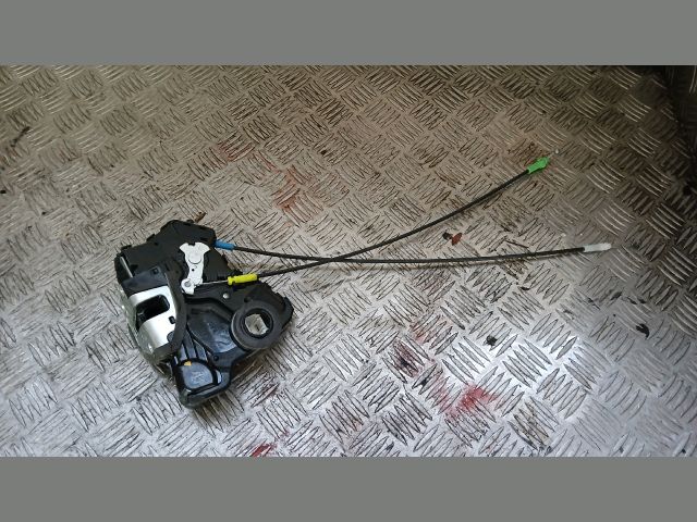 bontott TOYOTA AURIS Jobb hátsó Ajtózár