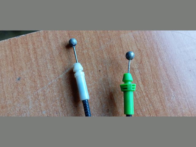 bontott TOYOTA AURIS Jobb hátsó Ajtózár