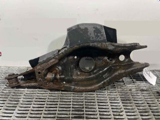 bontott TOYOTA AURIS Jobb hátsó Alsó Lengőkar