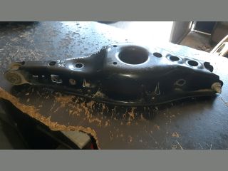 bontott TOYOTA AURIS Jobb hátsó Alsó Lengőkar