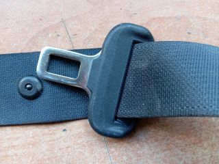 bontott TOYOTA AURIS Jobb hátsó Biztonsági Öv