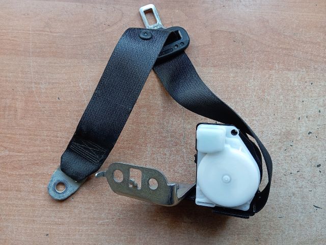 bontott TOYOTA AURIS Jobb hátsó Biztonsági Öv