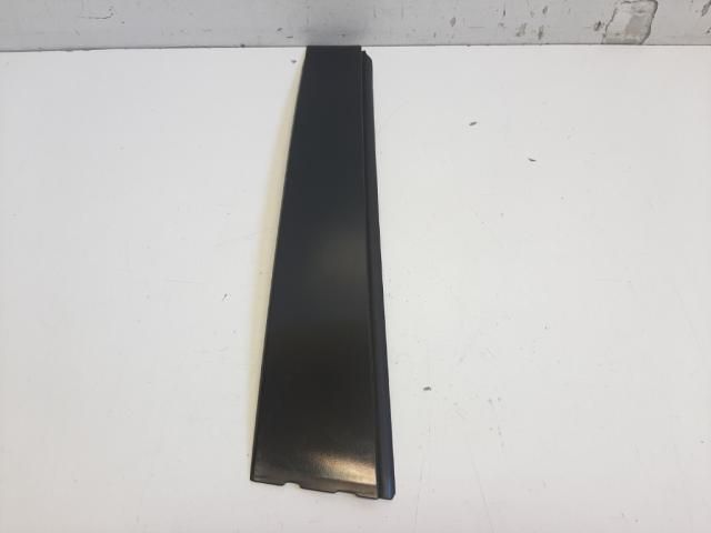 bontott TOYOTA AURIS Jobb hátsó Első Ajtókeret Burkolat