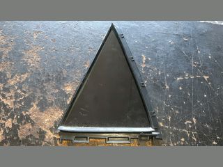 bontott TOYOTA AURIS Jobb hátsó Fixüveg (Ajtóban)