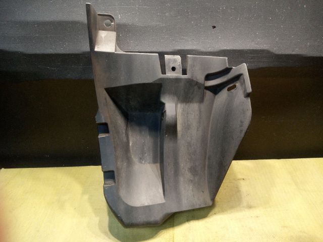 bontott TOYOTA AURIS Jobb hátsó Hátsó Dobbetét (Kerékjárati, Műanyag)