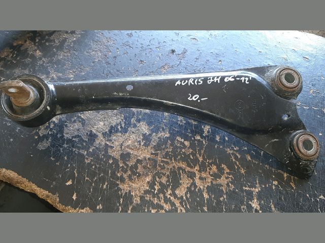 bontott TOYOTA AURIS Jobb hátsó Lengőkar