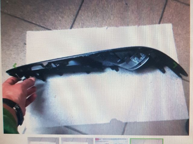 bontott TOYOTA AURIS Jobb Ködfényszóró Lámpakeret