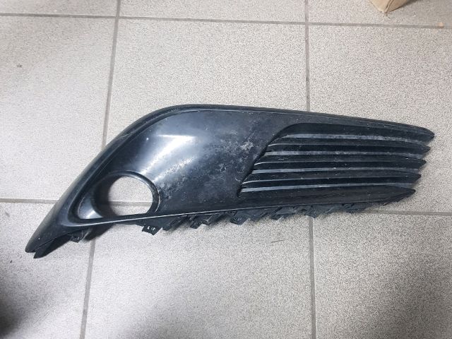 bontott TOYOTA AURIS Jobb Ködfényszóró Lámpakeret