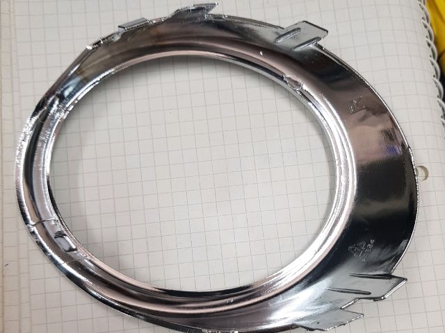 bontott TOYOTA AURIS Jobb Ködfényszóró Lámpakeret