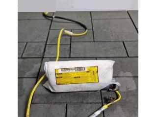 bontott TOYOTA AURIS Jobb Oldallégzsák