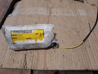 bontott TOYOTA AURIS Jobb Oldallégzsák