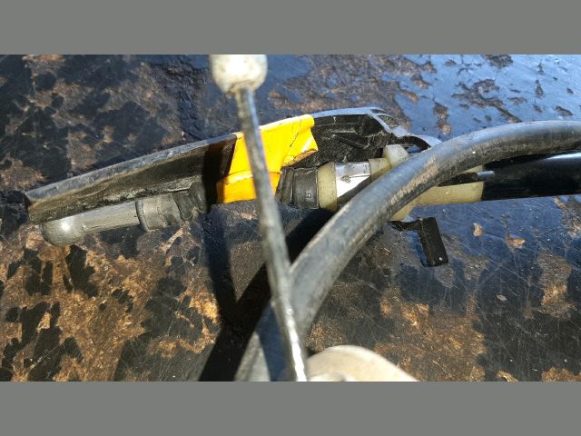 bontott TOYOTA AURIS Kézifék Bowden