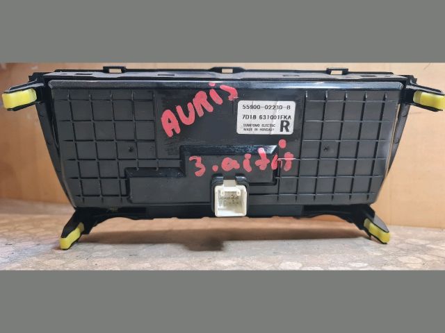 bontott TOYOTA AURIS Klíma Kapcsoló