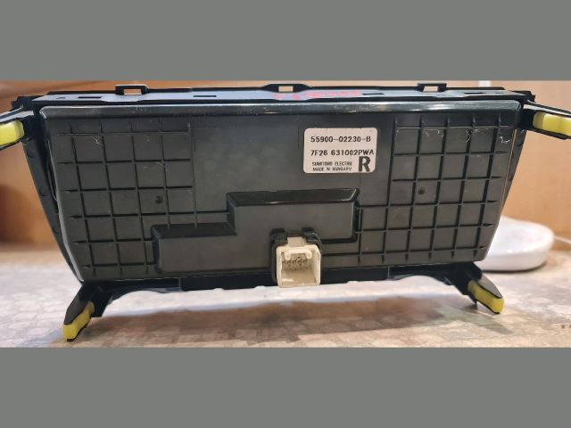 bontott TOYOTA AURIS Klíma Kapcsoló