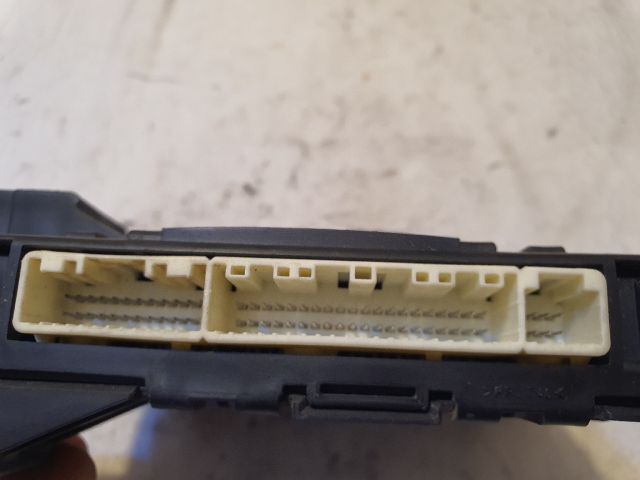 bontott TOYOTA AURIS Komfort Elektronika