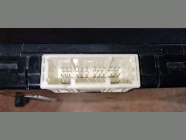 bontott TOYOTA AURIS Komfort Elektronika