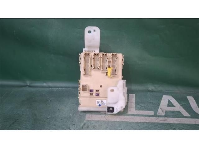 bontott TOYOTA AURIS Komfort Elektronika