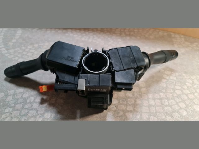 bontott TOYOTA AURIS Komplett Kormánykapcsoló (Bajuszkapcsoló)