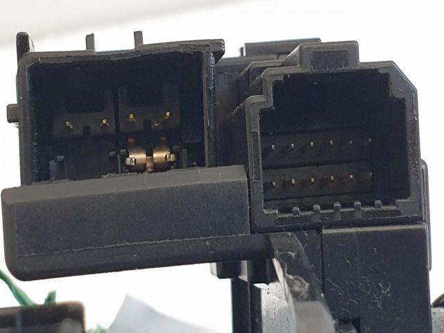 bontott TOYOTA AURIS Komplett Kormánykapcsoló (Bajuszkapcsoló)