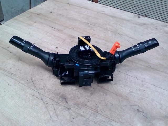 bontott TOYOTA AURIS Komplett Kormánykapcsoló (Bajuszkapcsoló)