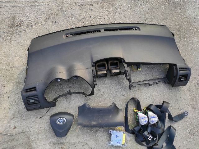 bontott TOYOTA AURIS Komplett Légzsák Szett