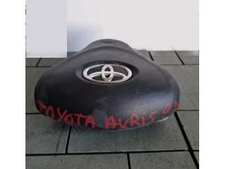 bontott TOYOTA AURIS Kormánylégzsák