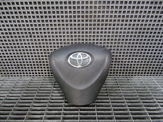 bontott TOYOTA AURIS Kormánylégzsák