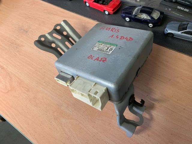 bontott TOYOTA AURIS Kormánymű Elektronika